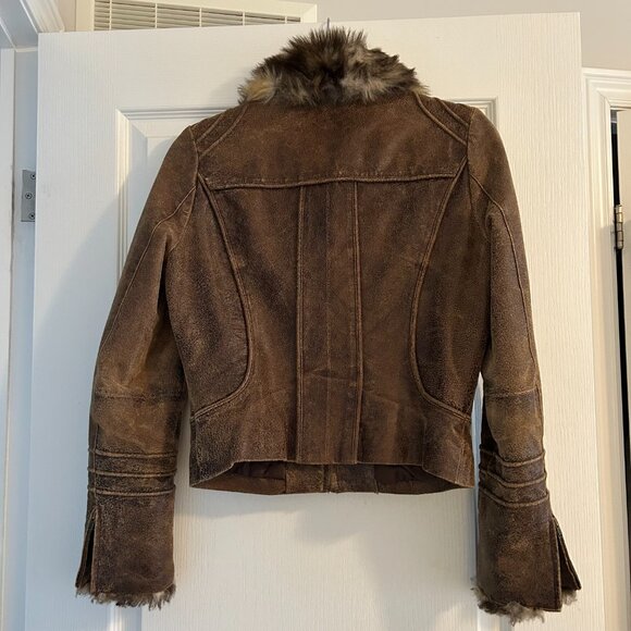 Danier Faux Fur -Trimmed Brown Distressed Leather Crop Jacket Size P (Fits XS–S) - Picture 3 of 9